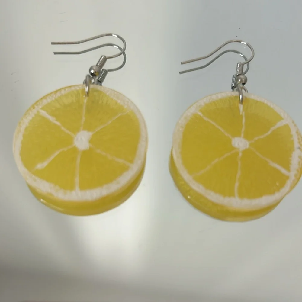 🍋🥂 Host Pick 🥂 New Transluscent Citrus Slices Earrings - Picture 9 of 10